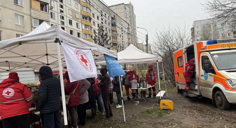 Гуманитарная помощь на западе Украины.