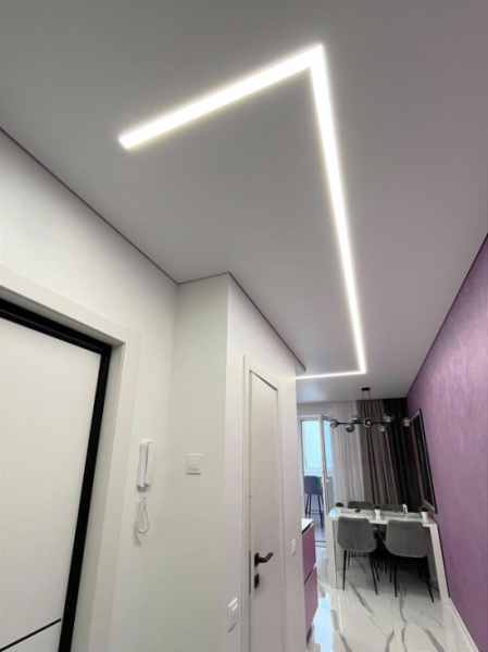 Новый большой потолок на теневом профиле с длинной световой линией и скрытым карнизом для штор жаждет увидеть как... | Интересный контент в группе Натяжные потолки President Великий Новгород в ОК (Одноклассники)