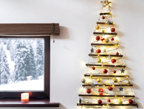 Елка на стене: как сделать модное украшение интерьера