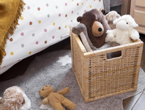 Испортятся сами и испортят ваш сон: 5 вещей, которые опасно хранить под кроватью