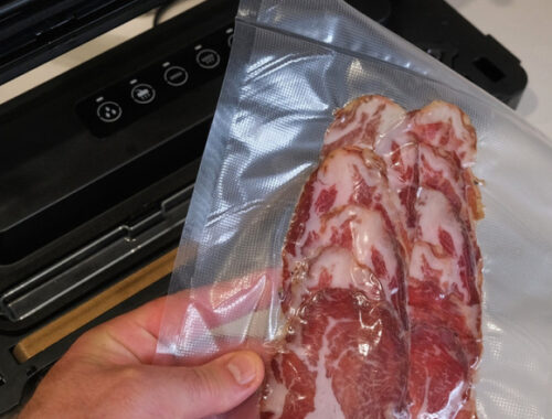 Как пользоваться вакууматором: полезная инструкция для бытового прибора Как пользоваться вакууматором: полезная инструкция для бытового прибора