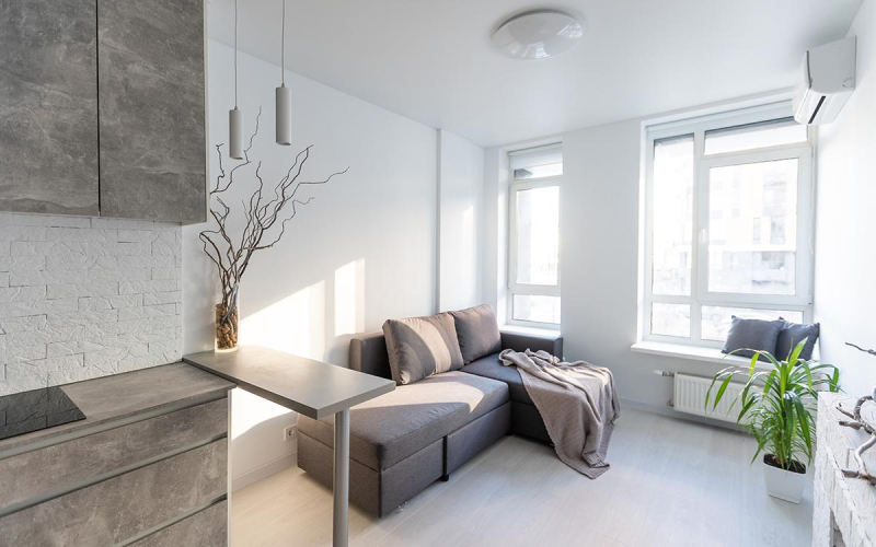 Цены аренды жилья снизились за год почти во всех мегаполисах России