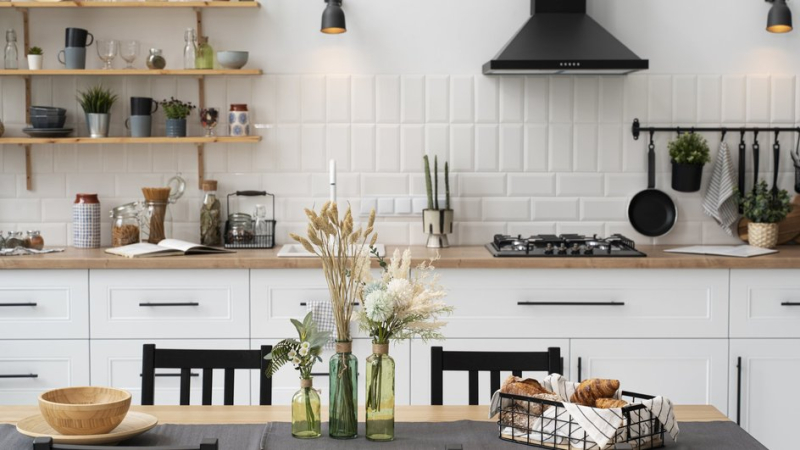 Как удалить жирный налет с кухонного фартука: советы по очистке изделий из камня, керамики и винила