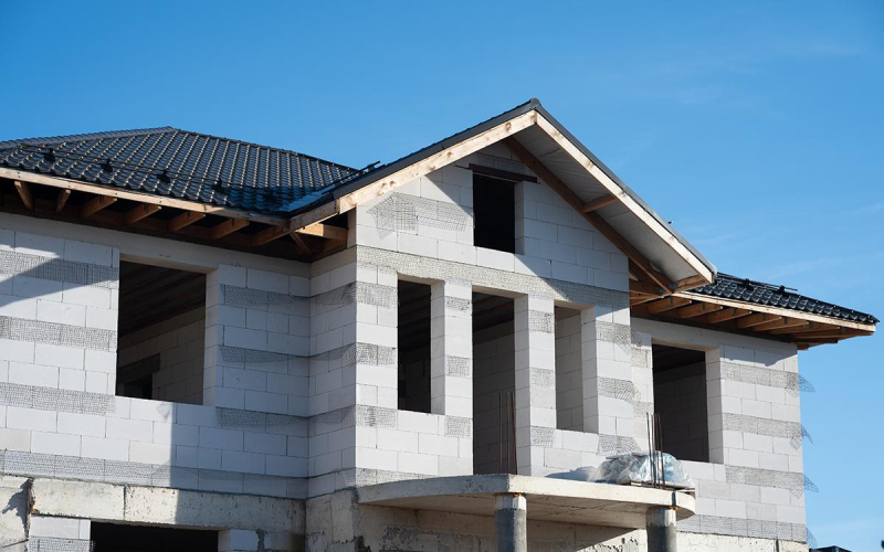 Названы самые популярные материалы для строительства домов в 2025 году