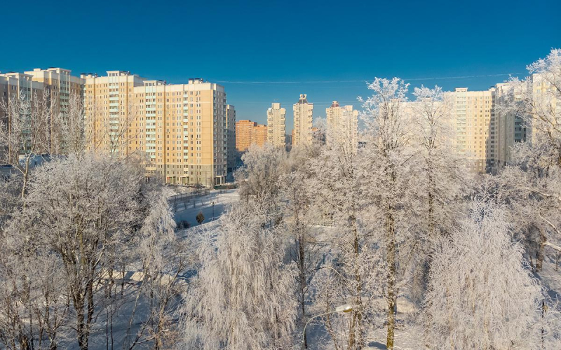 Спрос на вторичное жилье в Москве снизился за месяц более чем в два