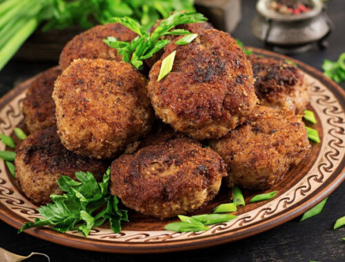 Топ-5 полезных альтернатив панировочным сухарям для котлет Топ-5 полезных альтернатив панировочным сухарям для котлет